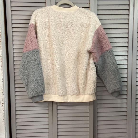 Top Easel LA Faux Teddy Fleece Cream with Purple and Green sleeve - Picture 4 of 6